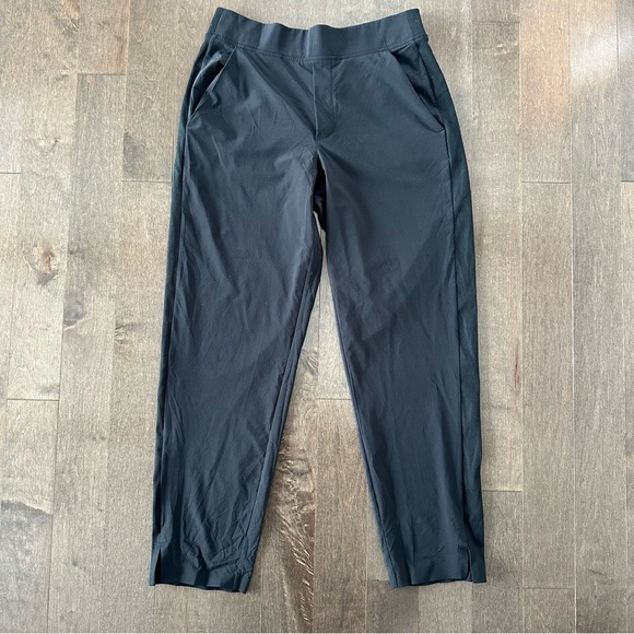 Athleta Brooklyn Mid Rise Ankle Pant Black Travel Athleisure Size 4 - Picture 2 of 12